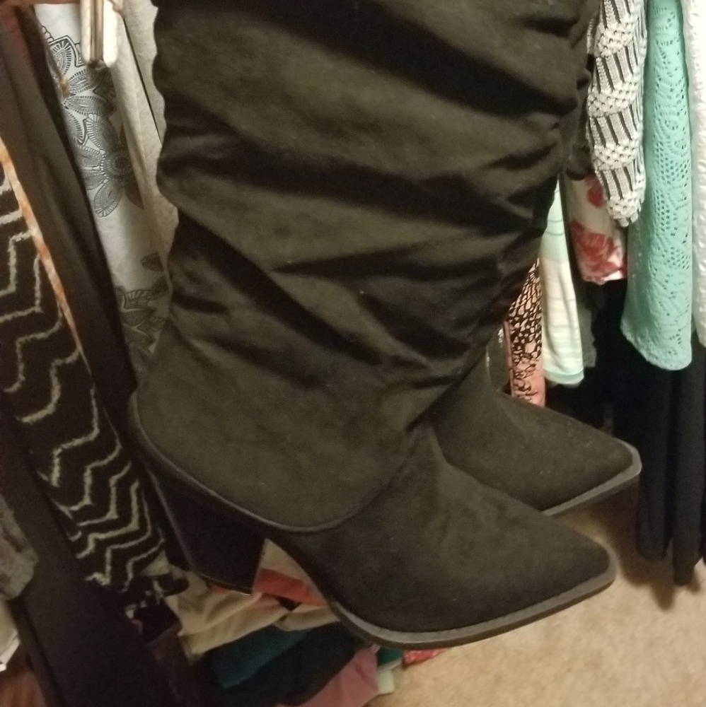 Knee high womens boots